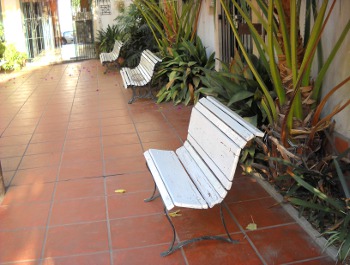 patio-bancos